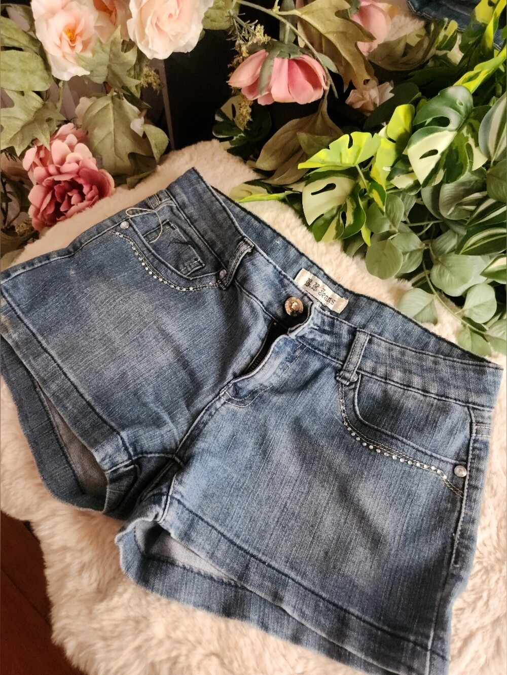 Stud-Trim Blue Denim Women's Jean Shorts